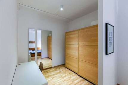 Wohnen auf Zeit in Bad Urach 1.050 € 3 zimmer