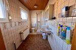 Ein- bis Zweifamilienhaus mit viel Potential