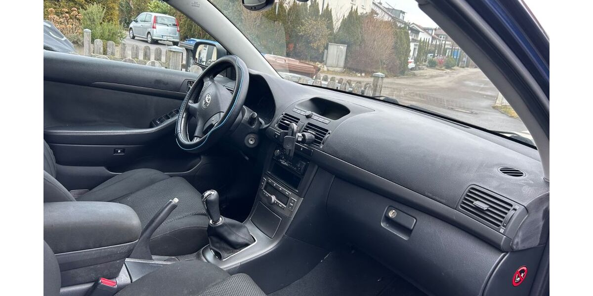 Toyota Avensis 264.500 km 1.400 &euro; Immenstaad 88090