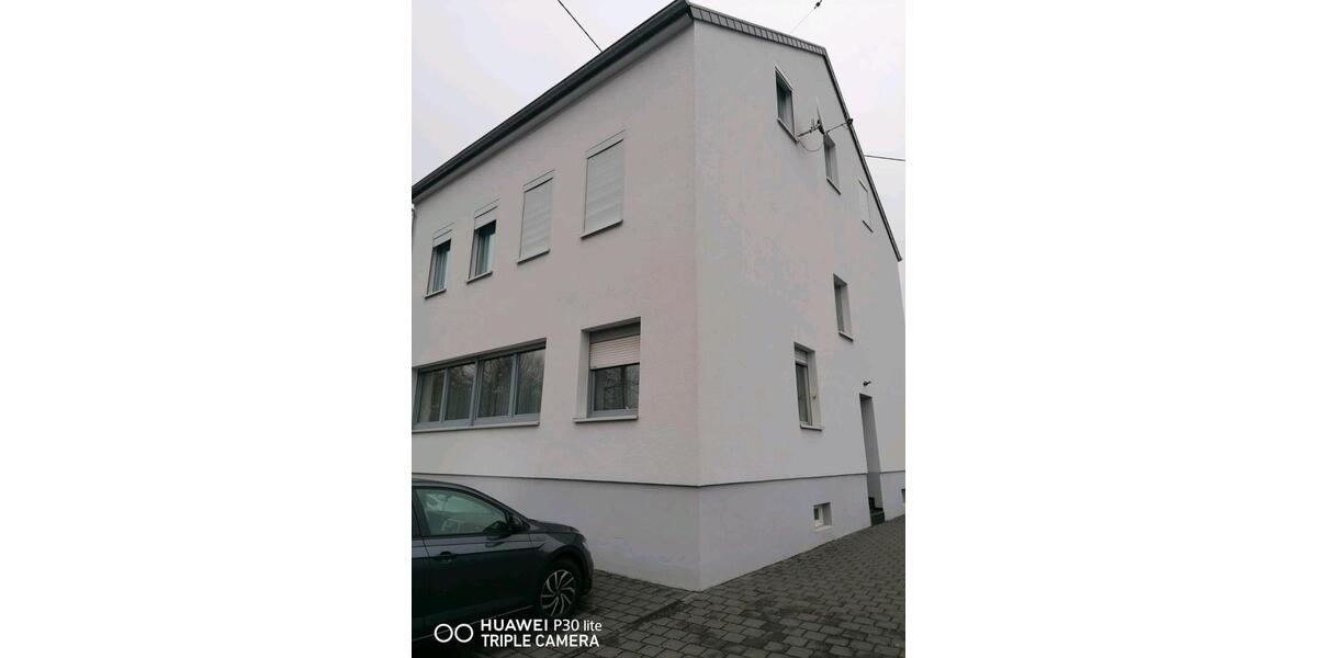 Helle 3-Zimmer-Wohnung + Küche + Bad zu vermieten. 3 zimmer