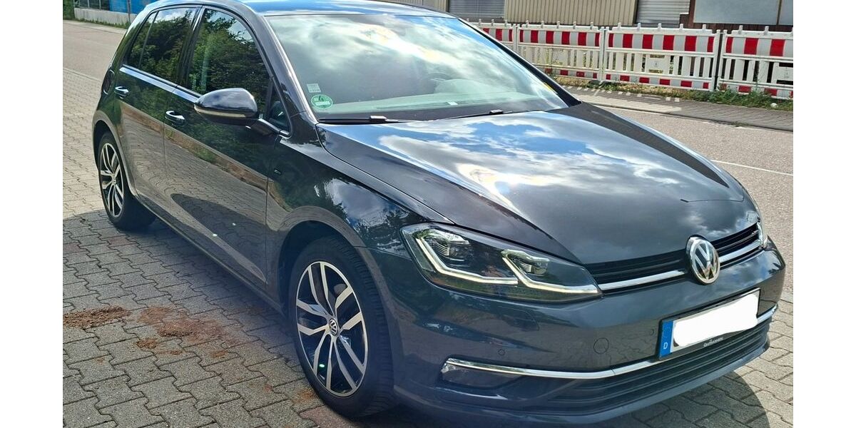 VW Golf 114.000 km 14.900 &euro; Kraichtal 76703