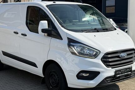 Ford Transit Custom 176.244 km 9.950 &euro; Krefeld 47805