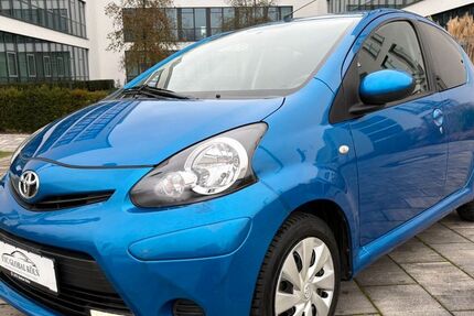 Toyota Aygo (X) 83.500 km 4.900 &euro; Köln (Ostheim) 51107