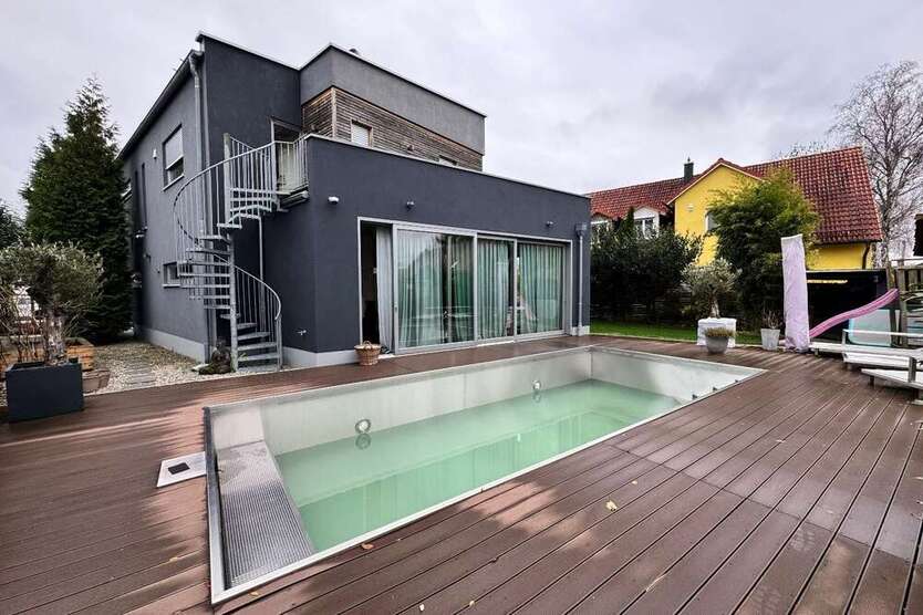Haus zum Kaufen in Dachau 1.890.000 € 298 m²