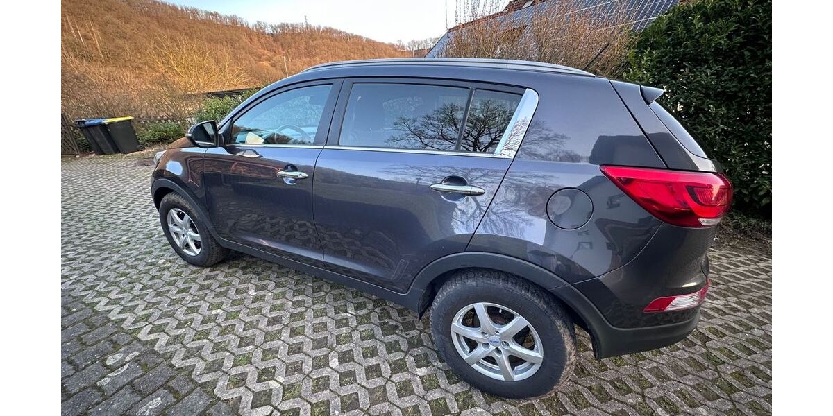Kia Sportage 137.000 km 9.100 &euro; Fachbach 56133