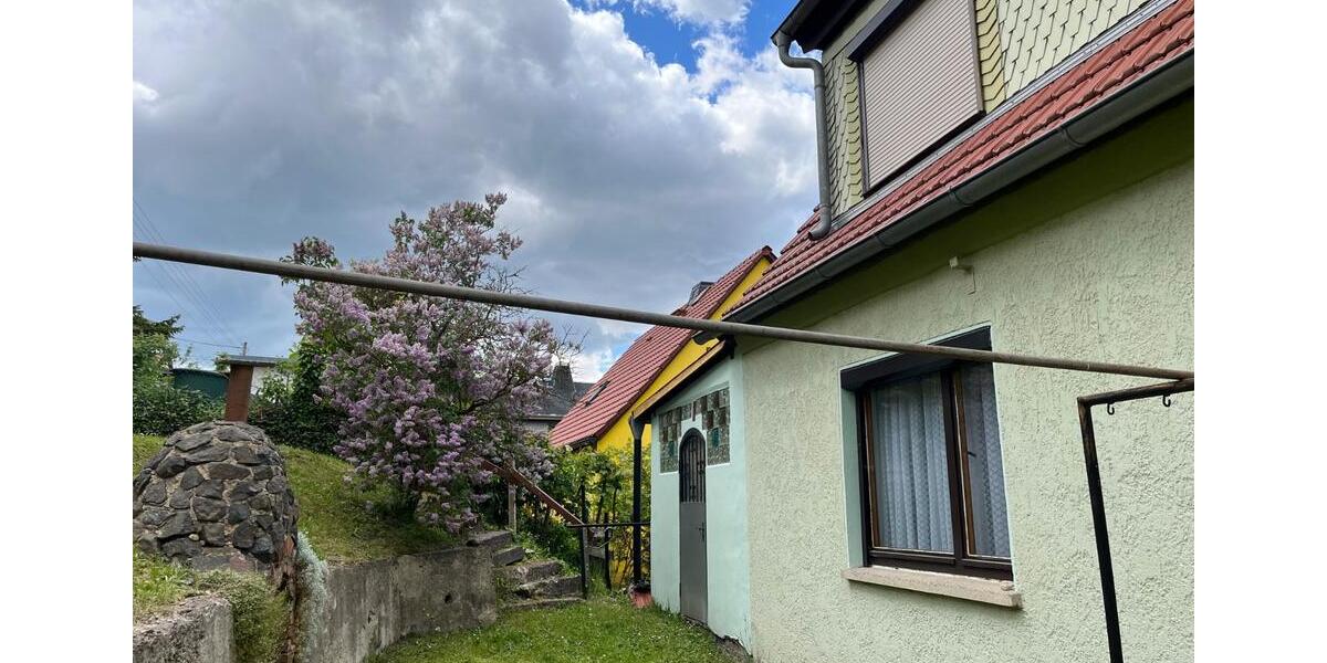 Einfamilienhaus Steinbach-Hallenberg Hallenberg - 8 Zimmer, 141 m&sup2;, 100.000&euro; | Angebot:26447608