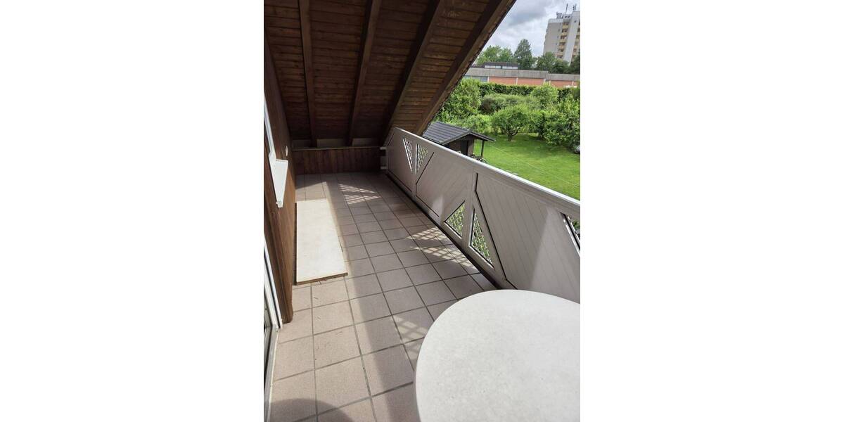 Etagenwohnung Petersberg - 3 Zimmer, 75 m&sup2;, 760&euro; | Angebot:26796420