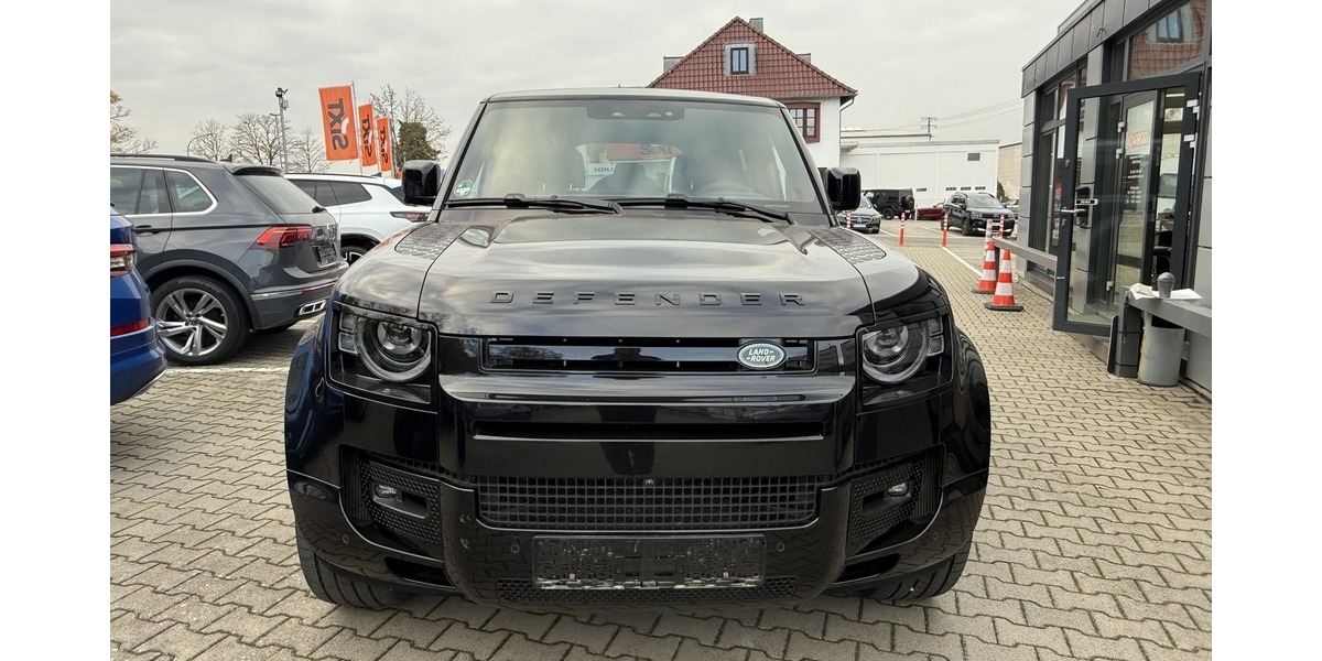 Land Rover Defender 110 V8 21.800 km 98.790 &euro; Koblenz 56070