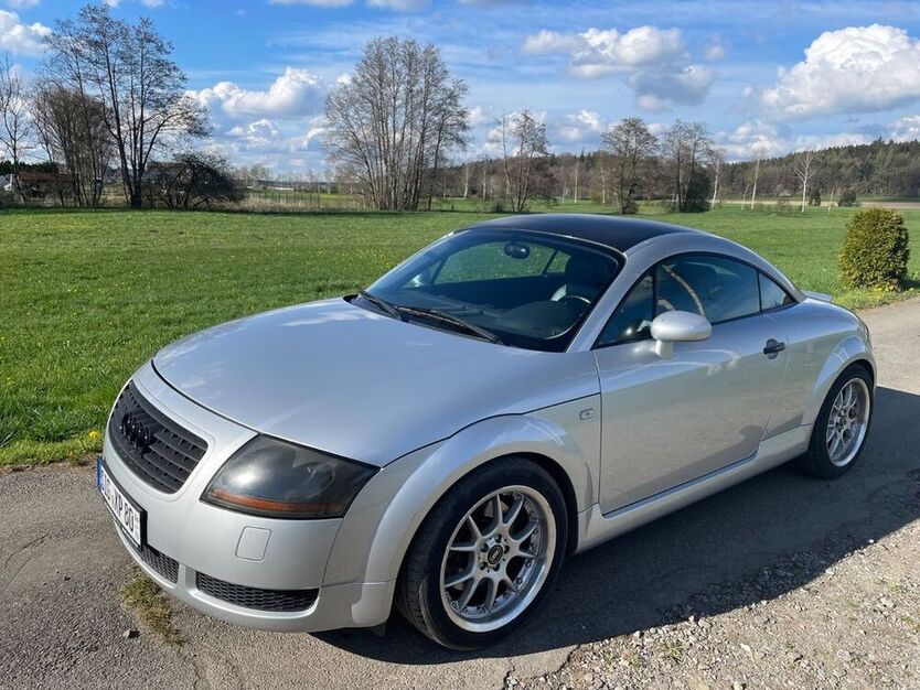 TT