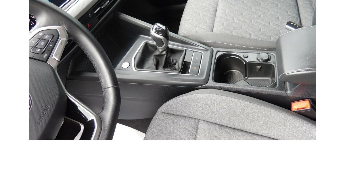 VW Golf III 1.0 Life TSI BMT Klima Navi Alu 29.600 km 17.390 &euro; Vordorf 38533