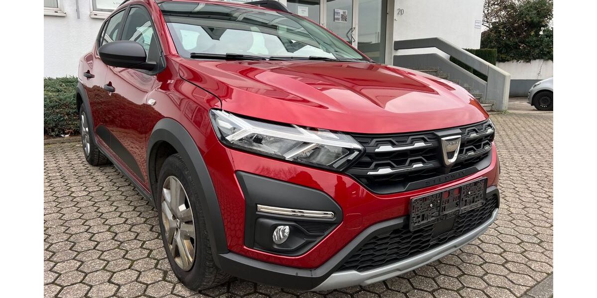 Dacia Sandero 136.000 km 7.999 &euro; Koblenz OT Neuendorf 56070