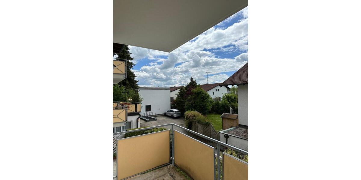 Etagenwohnung Gauting - 3 Zimmer, 76 m&sup2;, 1.250&euro; | Angebot:26675808