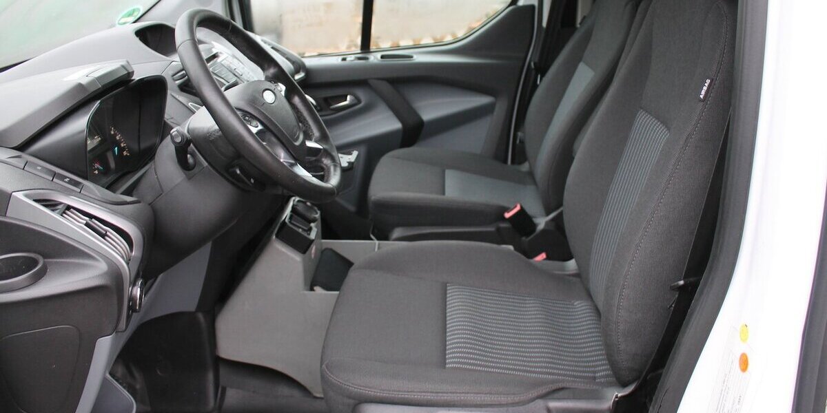 Ford Transit Custom 350 L2 KTW Krankentransportwagen 275.157 km 11.950 &euro; Badem 54657