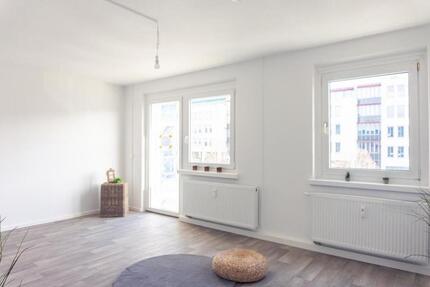 Wohnung Chemnitz Altendorf - 3 Zimmer, 65 m&sup2;, 436&euro; | Angebot:26682240