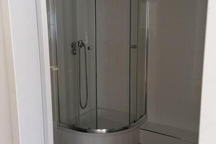 2-Zimmer Wohning mit Einbauküche. Zentrum