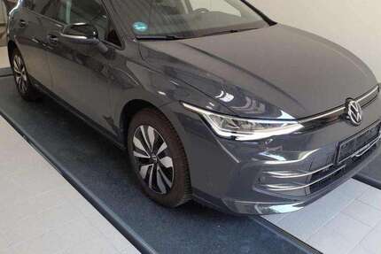 VW Golf 8.900 km 25.870 € Burgoberbach 91595