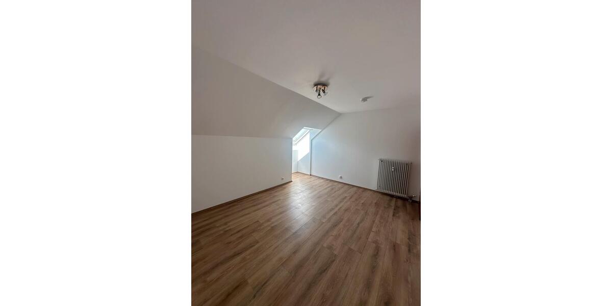 Dachgeschoßwohnung Minden Kuhlenkamp - 2 Zimmer, 64 m&sup2;, 155.000&euro; | Angebot:27447811