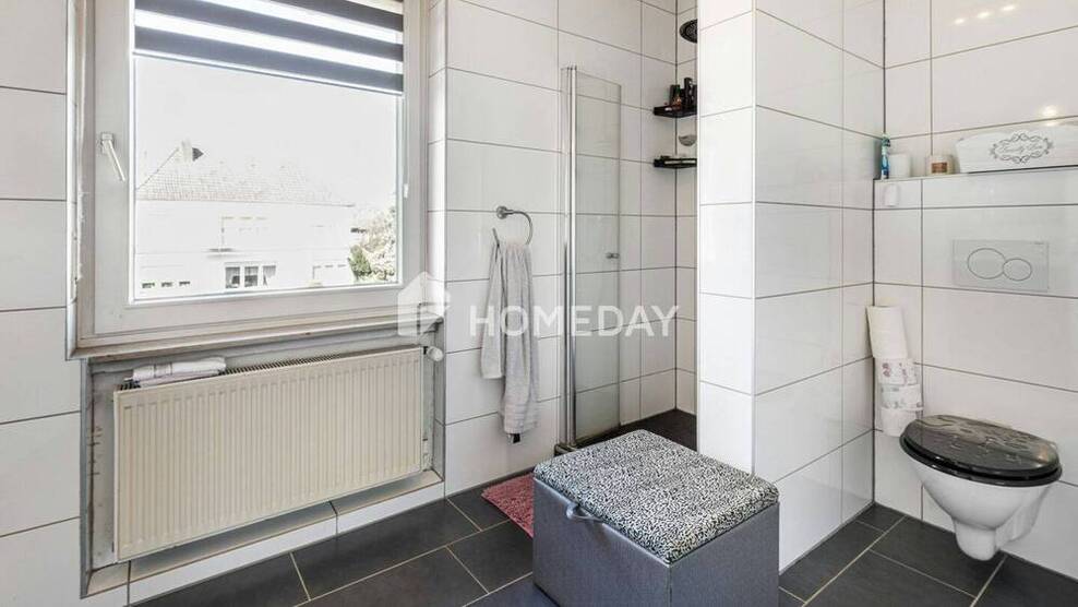 Viel Platz, grünes Umfeld, starke Lage - Einfamilienhaus mit Potenzial für Familien und Anleger