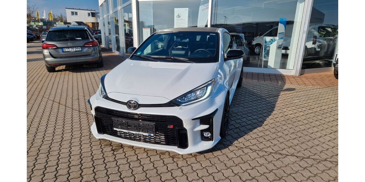 Toyota Yaris 3.850 km 39.990 &euro; Betzenstein 91282