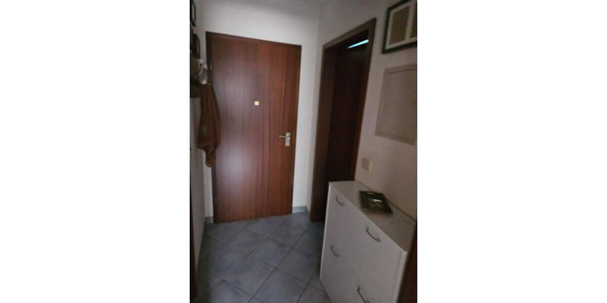 RESERVIERT - Sackgassenlage in Wiebelskirchen: 2,5 Zimmer Dachgeschoss Wohnung mit PKW Stellplatz 2 zimmer