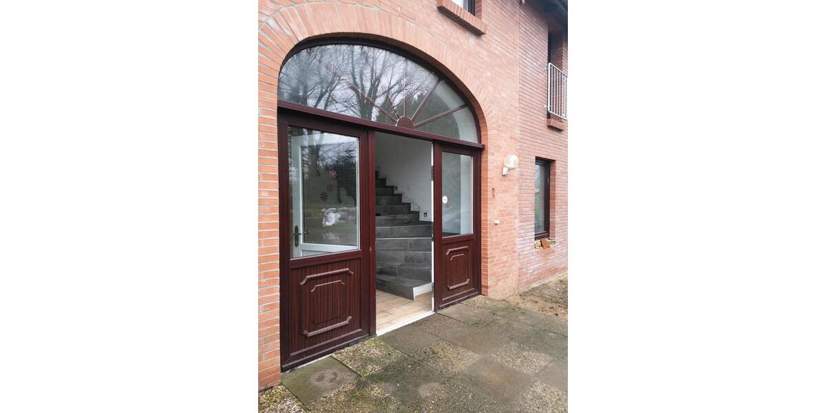 Etagenwohnung Albersdorf - 3 Zimmer, 150 m&sup2;, 1.000&euro; | Angebot:25102333