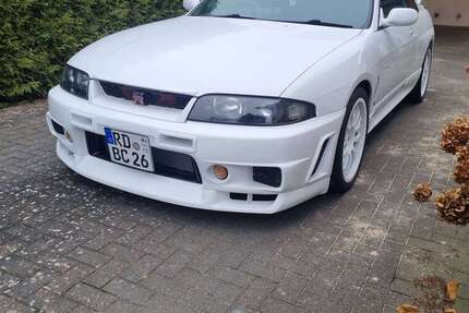 Nissan Skyline 80.958 km 69.400 &euro; Rieseby 24354