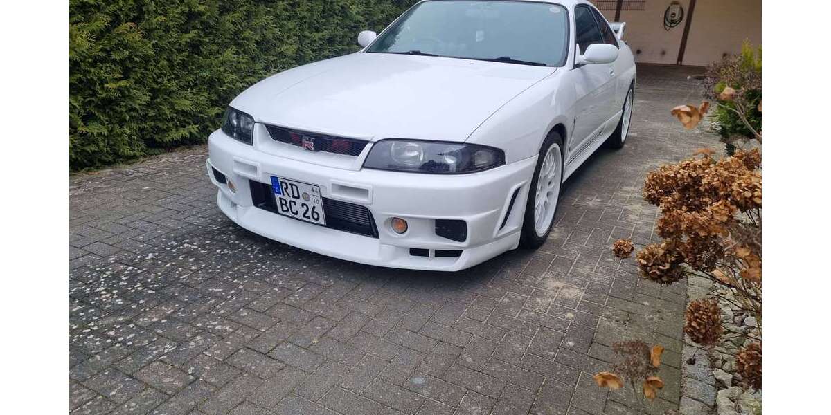 Nissan Skyline 80.958 km 69.400 &euro; Rieseby 24354