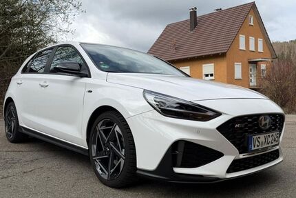 Hyundai i30 22.088 km 20.990 &euro; Tuttlingen 78532
