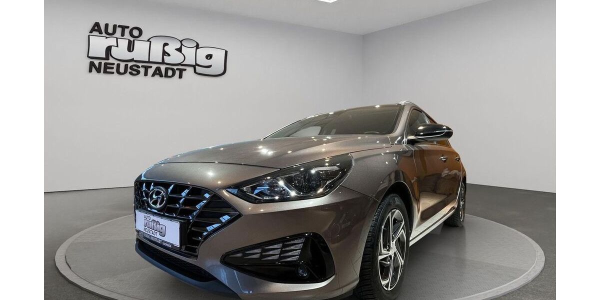 Hyundai i30 29.912 km 18.770 &euro; Neustadt 01844