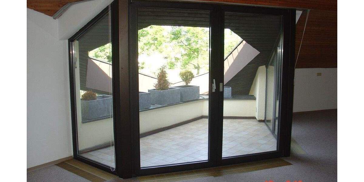 Einfamilienhaus Uttenreuth - 8 Zimmer, 270 m&sup2;, 3.000&euro; | Angebot:24450110