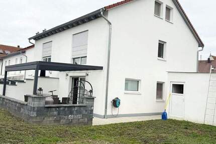 Haus Lauingen (Donau) Lauingen - 5 Zimmer, 117 m&sup2;, 349.000&euro; | Angebot:25319165