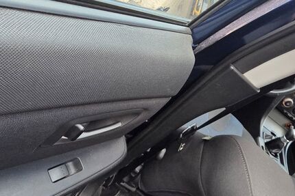 Mazda 3 77.742 km 3.200 &euro; Berlin 12207