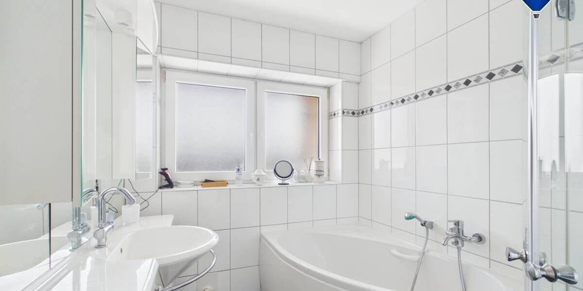 Mehrfamilienhaus, Wohnhaus Saarbrücken / Dudweiler Dudweiler - 8 Zimmer, 228 m&sup2;, 399.000&euro; | Angebot:26305944