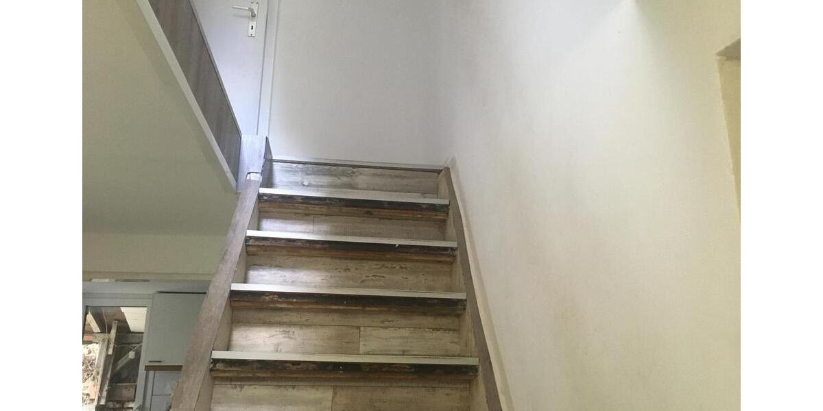 Freistehende Haus zu vermieten 5 zimmer