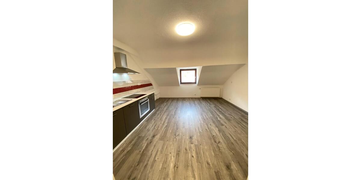 Dachgeschoßwohnung Mettlach - 2 Zimmer, 50 m&sup2;, 600&euro; | Angebot:26413210