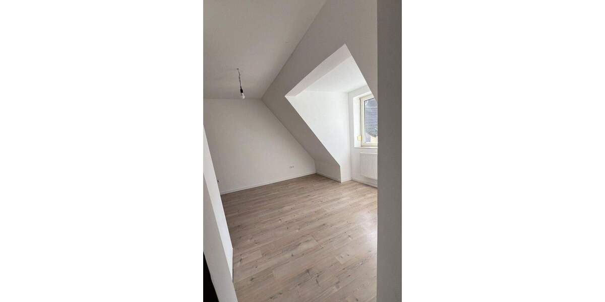 Mehrfamilienhaus, Wohnhaus Mutterstadt - 8 Zimmer, 250 m&sup2;, 770.000&euro; | Angebot:25659282