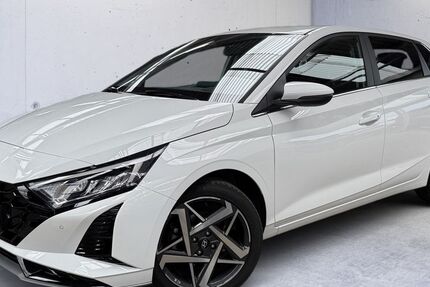Hyundai i20 15.400 km 19.990 &euro; Freiburg im Breisgau 79108