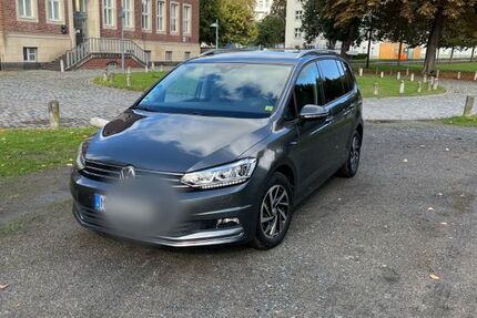 VW Touran 105.000 km 15.700 &euro; Münster 48149