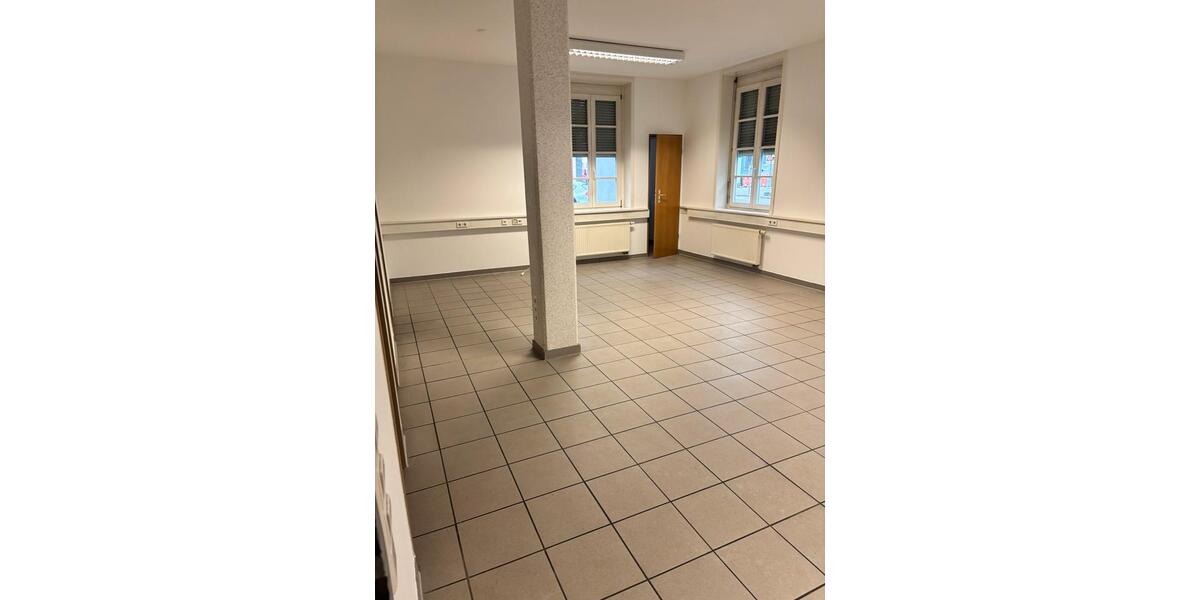 Gewerbeobjekt Singen (Hohentwiel) - 850&euro; | Angebot:26177771