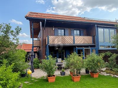 LEBENSRAUM MIT CHARME UND WOHLFÜHLFAKTOR - Doppelhaushälfte Brannenburg | Angebot:26643821