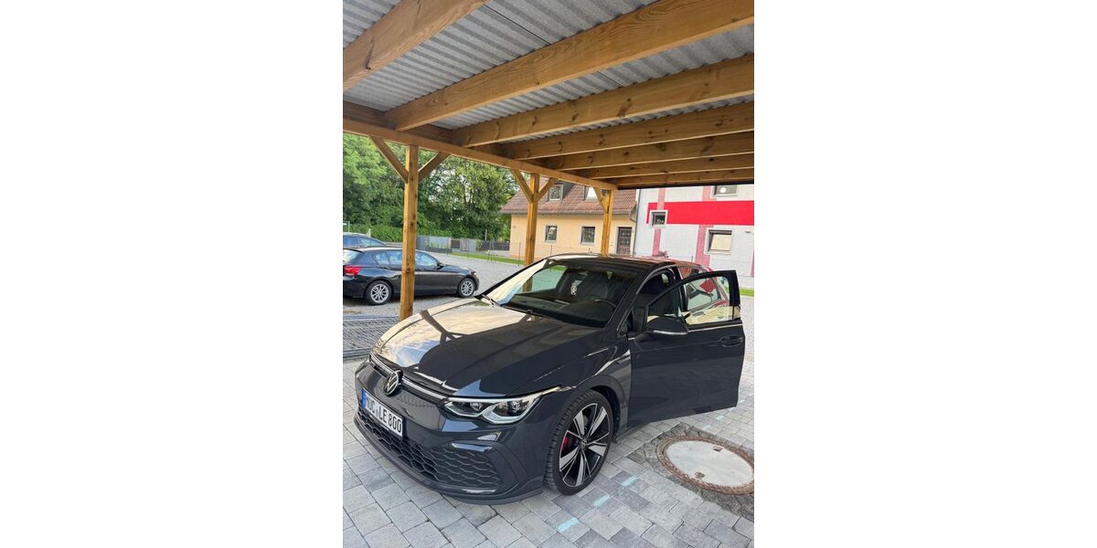 VW Golf 85.000 km 24.900 &euro; Olching 82140