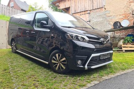 Toyota Proace (Verso) 99.000 km 33.000 &euro; Großschönau 02779