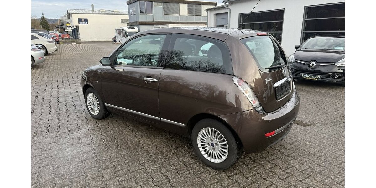 Lancia Ypsilon Oro 1,4 8V*orig.97tkm,Klima, 8 fach* 97.000 km 2.850 &euro; Schorndorf 73614