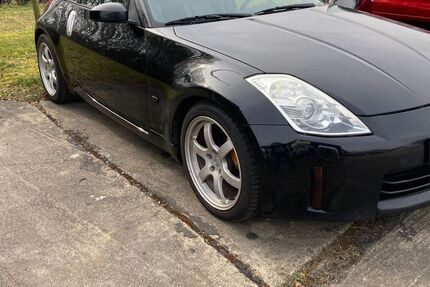 Nissan 350Z 237.306 km 13.590 &euro; Upahl 23936
