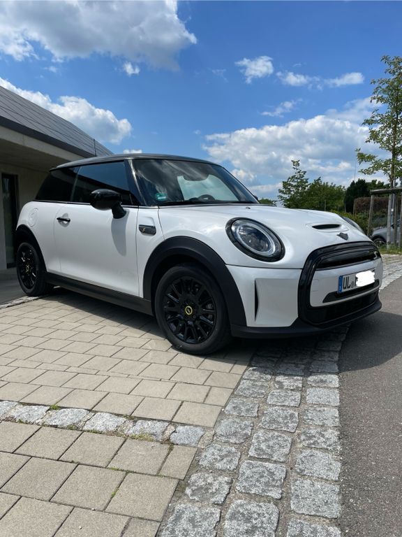 Cooper SE