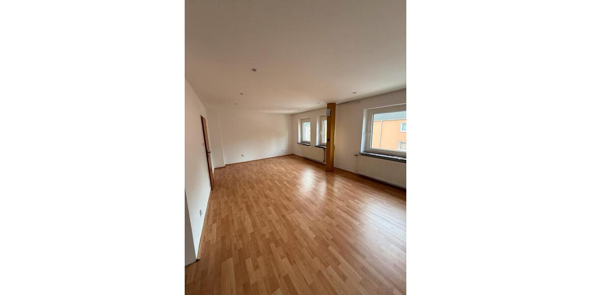 200 qm Wohnung zu vermieten (zwei Wohnungen) 6 zimmer