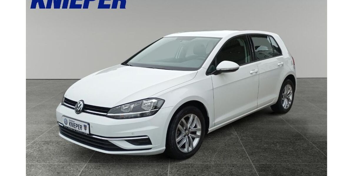 VW Golf 92.607 km 13.600 &euro; Zetel 26340