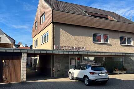 Haus Wendlingen - 8 Zimmer, 323 m&sup2;, 575.000&euro; | Angebot:23390952