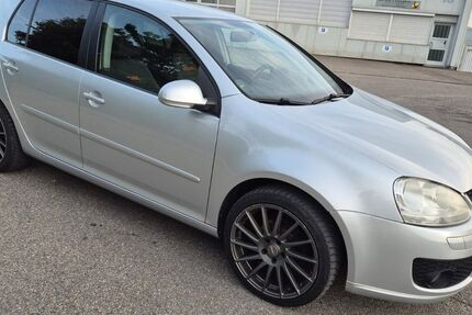VW Golf 123.000 km 3.499 € möglingen 71696