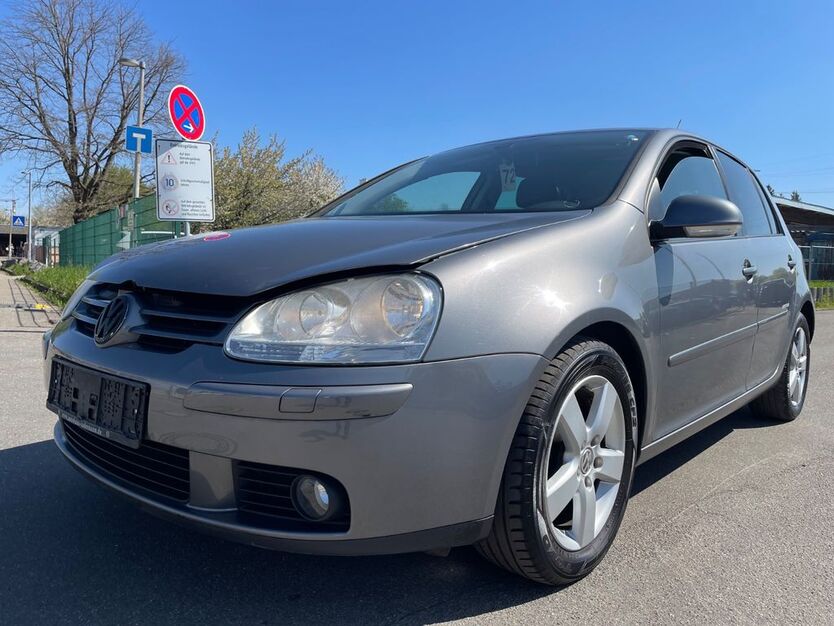 VW Golf 241.000 km 1.999 € Lahr-Langenwinkel 77933